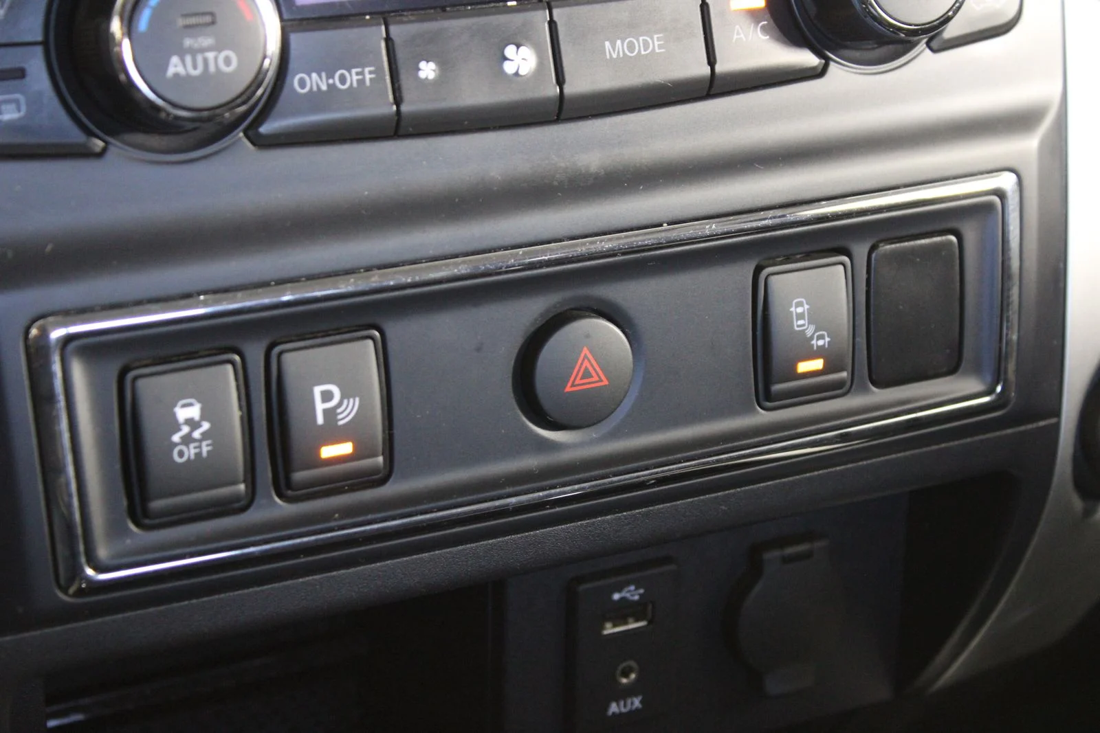 Used 2017 Black Nissan PRO-4X image 30