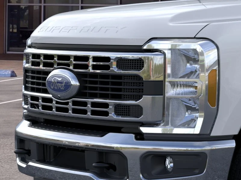 New 2026 Oxford White Ford XLT image 17