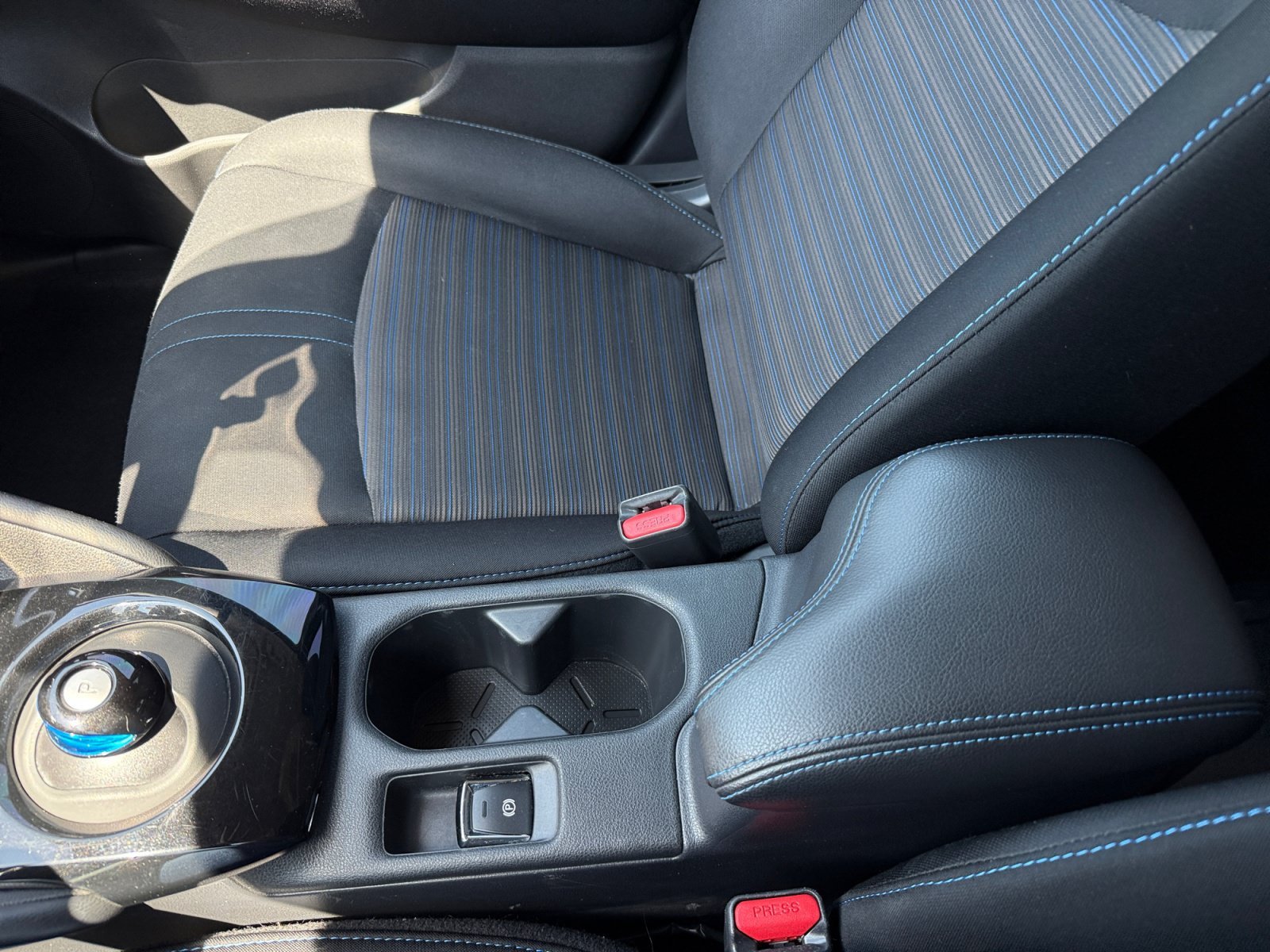 Used 2022 Gun Metallic Nissan SV image 14