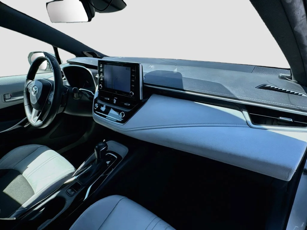 Used 2019 White Toyota XSE image 34