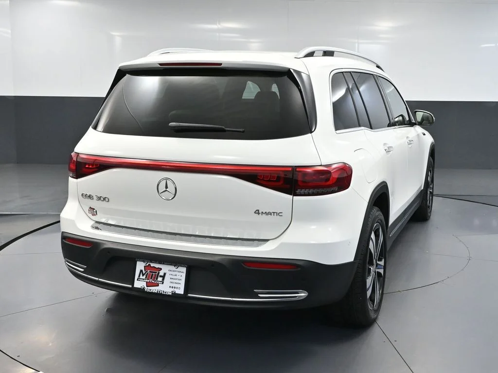 Used 2022 White Mercedes-Benz 300 image 6