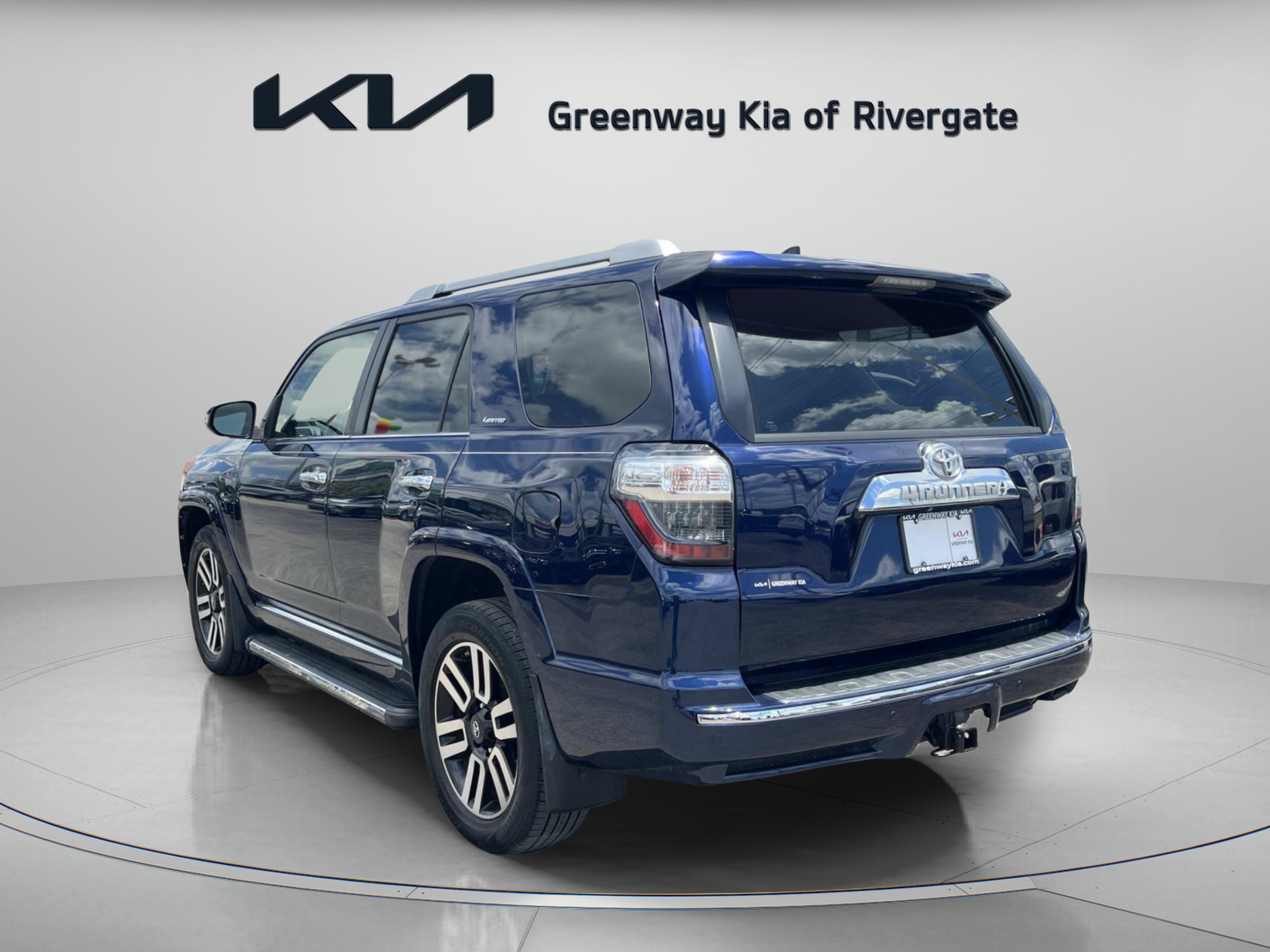 Used 2017 Nautical Blue Metallic Toyota Limited image 5