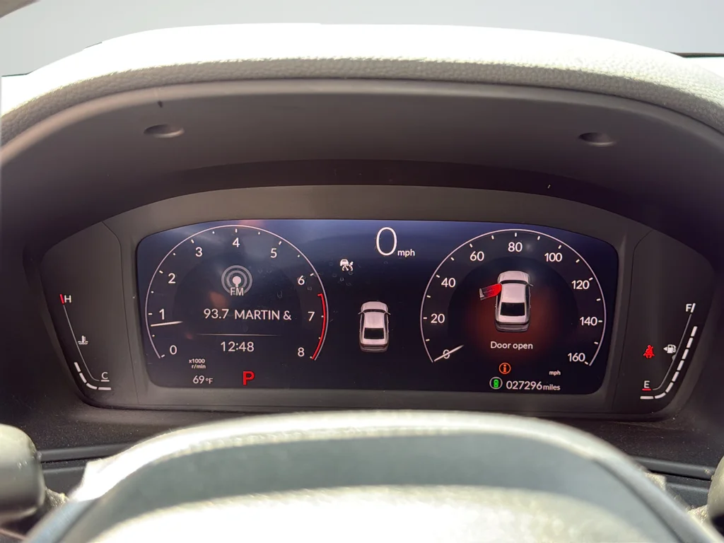 Used 2024  Honda LX image 18