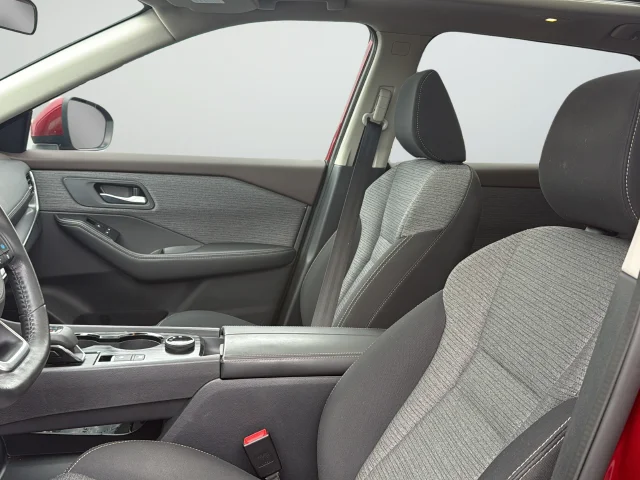 Used 2021 Red Nissan SV image 10