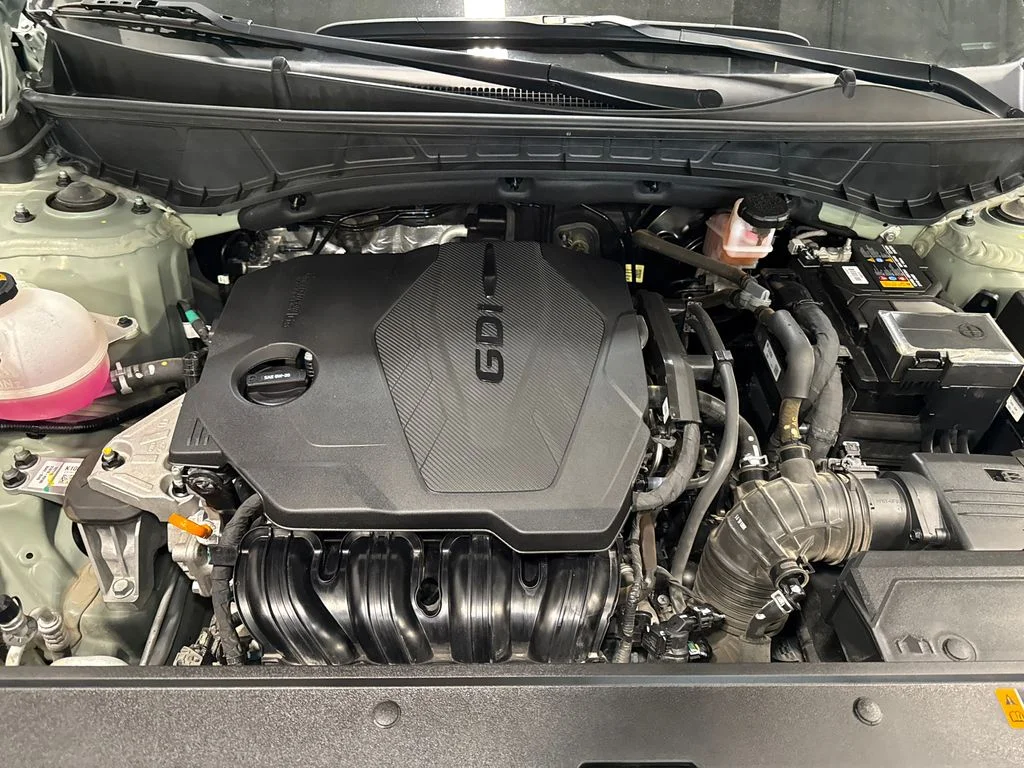 Used 2024 Green Hyundai SEL image 17