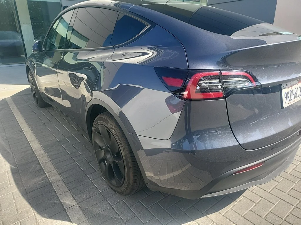 Used 2023  Tesla Long Range image 6