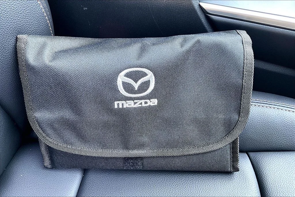 Used 2026 Blue Mazda 3.3 Turbo Select image 9