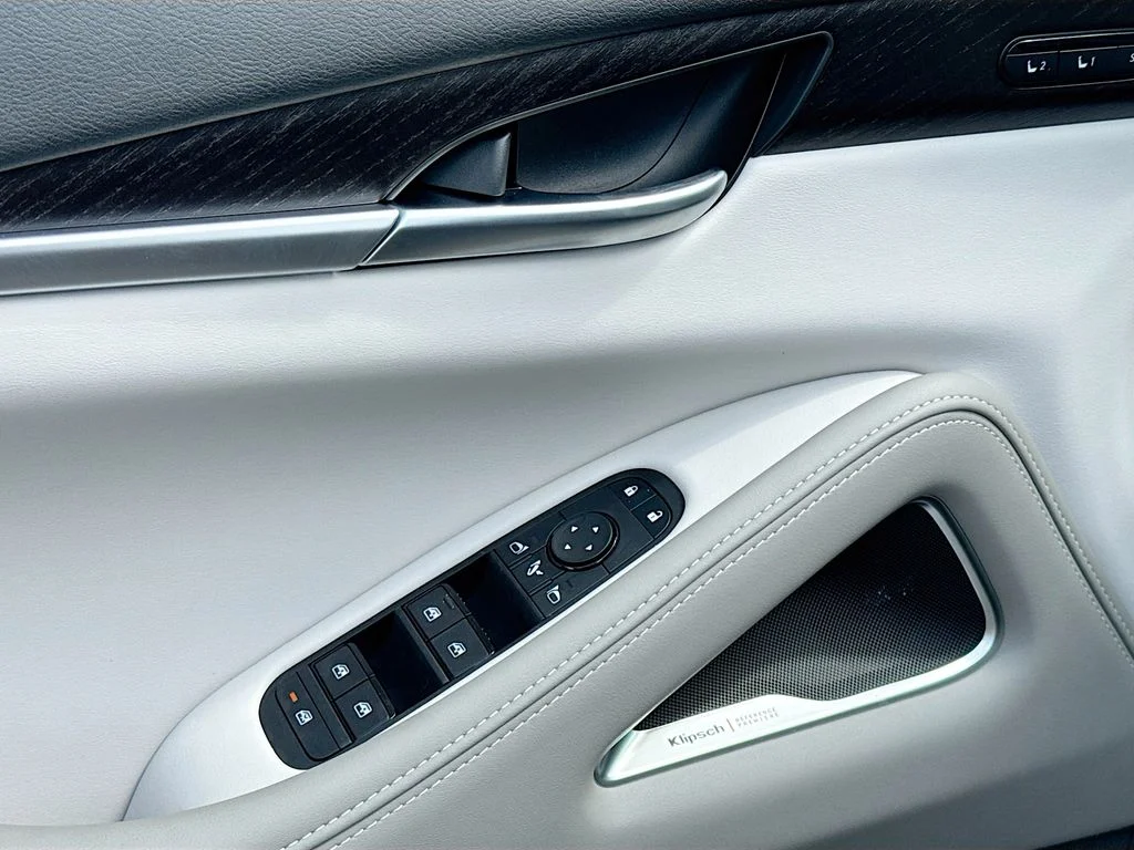 New 2027 DEEP EMERALD INFINITI Autograph AWD image 18