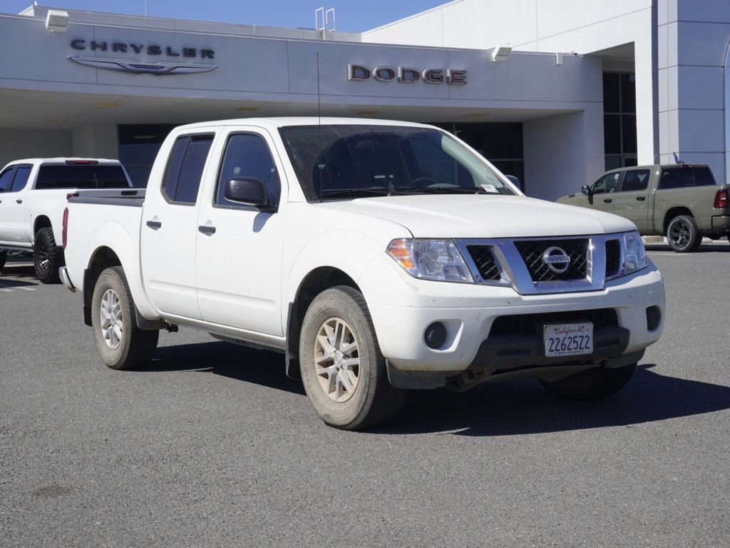 2020 Nissan Frontier SV Crew Cab 4X4 SWB's photo