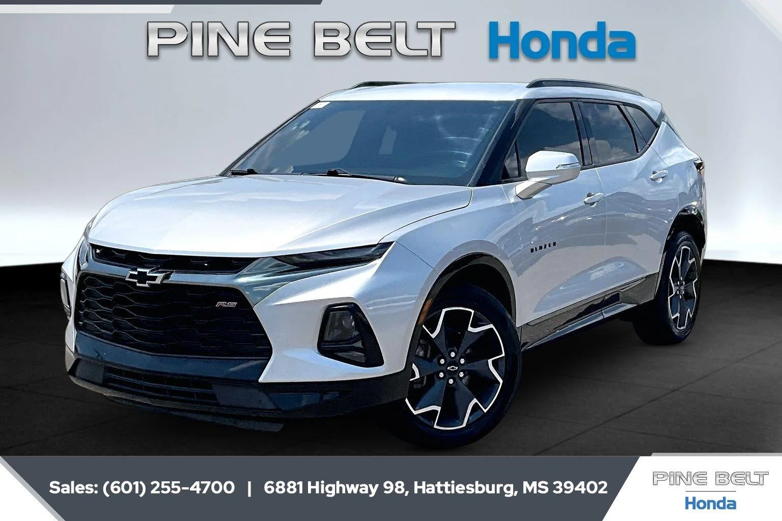 Used 2020 Silver Ice Metallic Chevrolet RS image 10