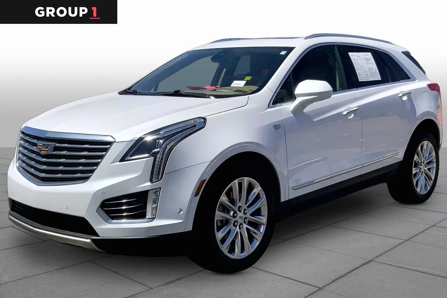 2018 Cadillac XT5 AWD Platinum's photo