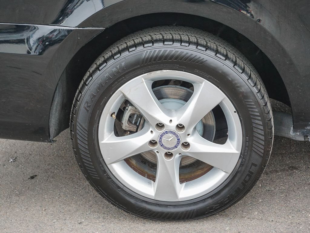 Used 2020 Black Mercedes-Benz Passenger image 8