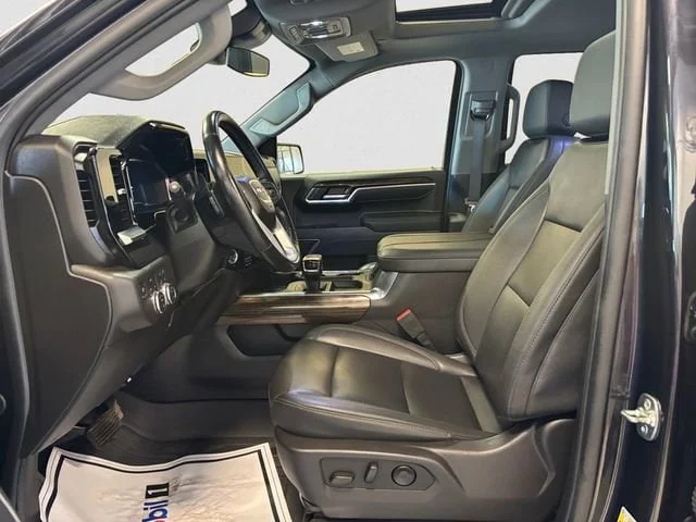 Used 2025 Titanium Rush Metallic GMC Elevation image 10