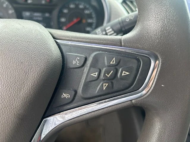 Used 2016 White Chevrolet LS image 11