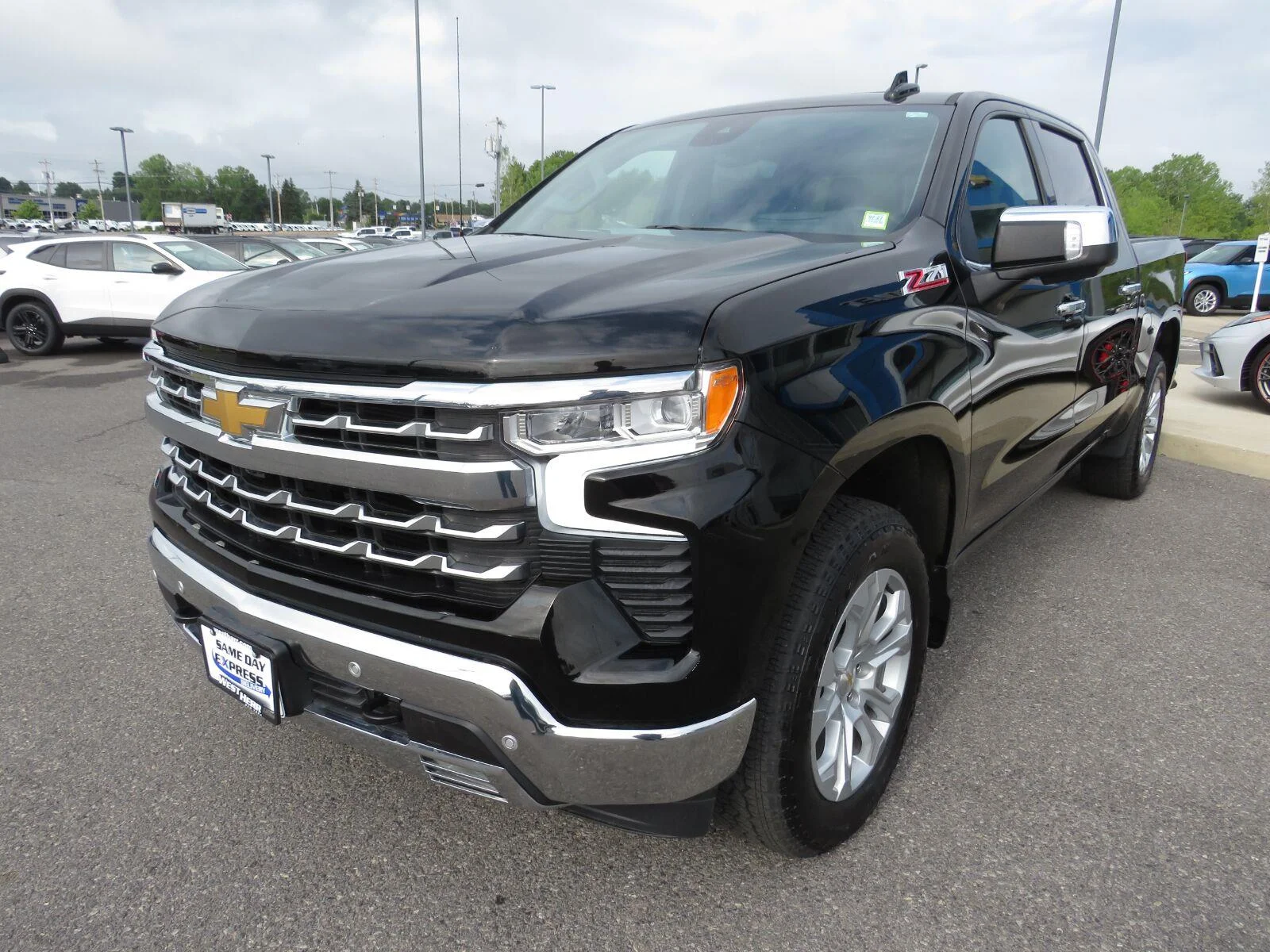 Used 2025 Black Chevrolet LTZ image 14