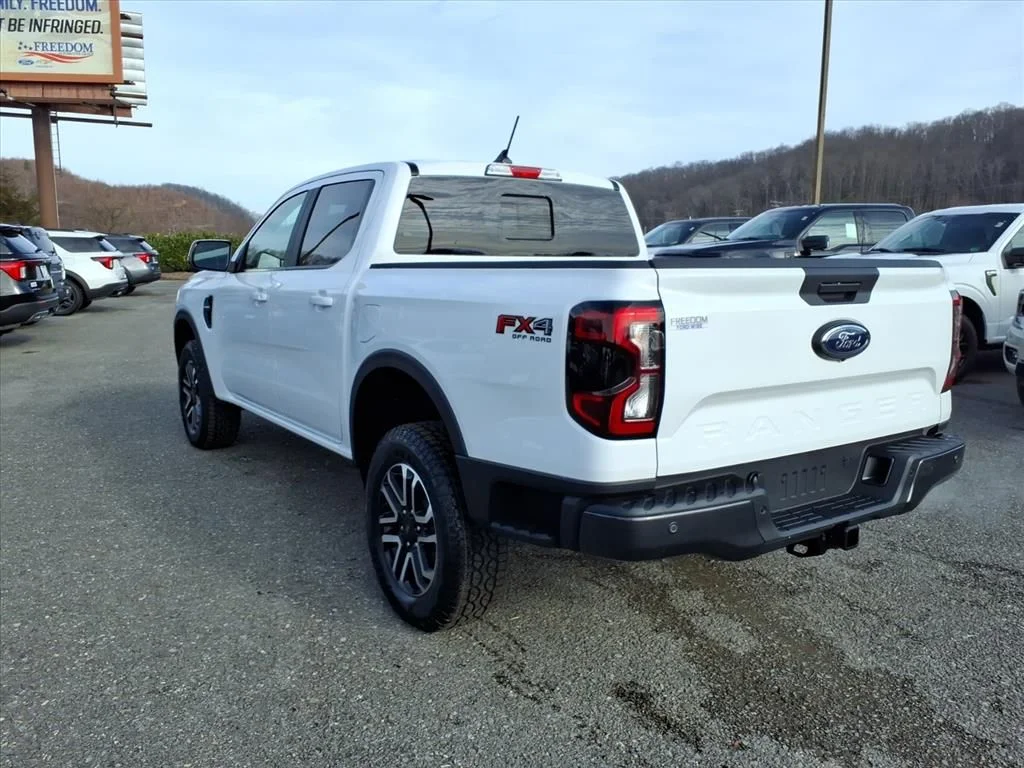 New 2025 Oxford White Ford LARIAT® image 3