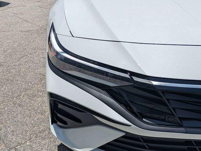 New 2026 White Hyundai Limited image 9