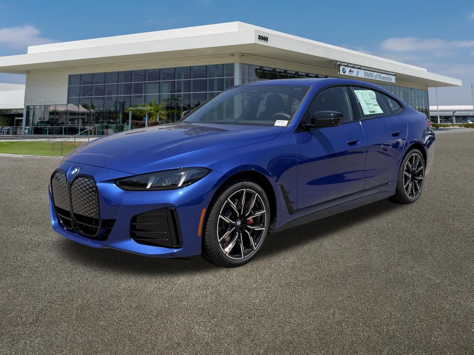 New 2026 Portimao Blue Metallic BMW xDrive40 image 5