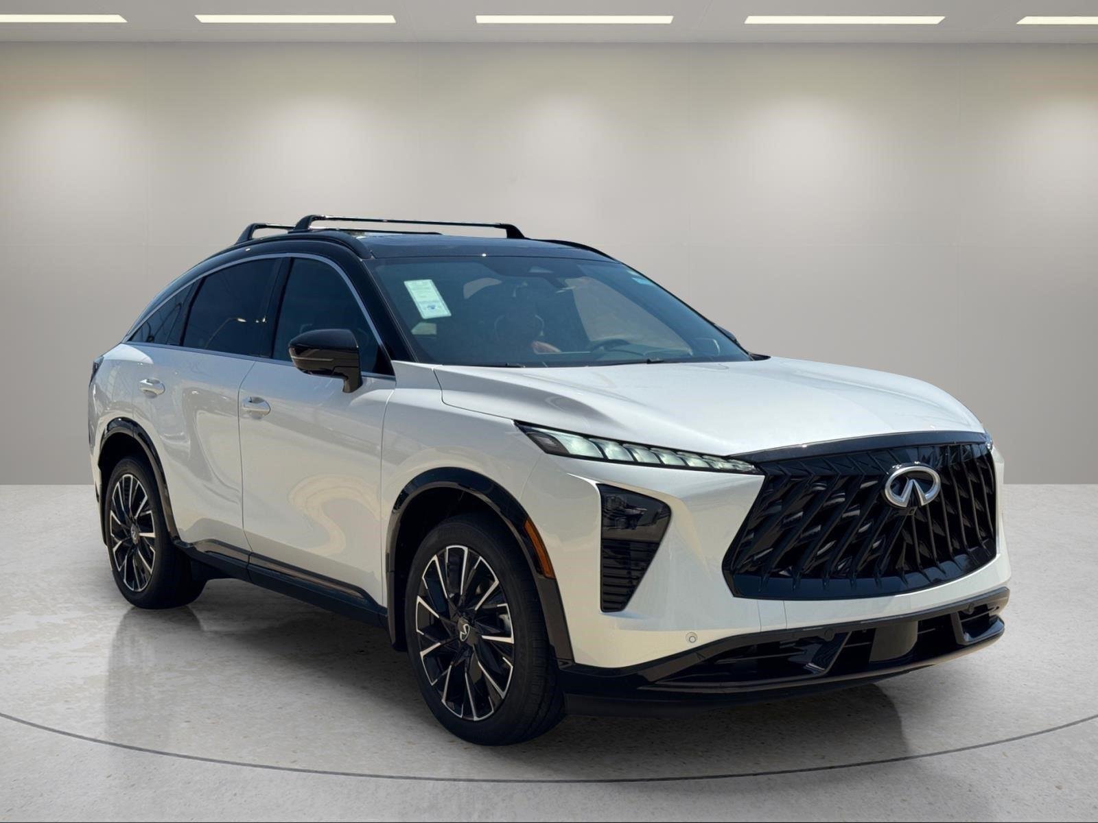 New 2027 2T RAD WHT INFINITI Autograph AWD image 7
