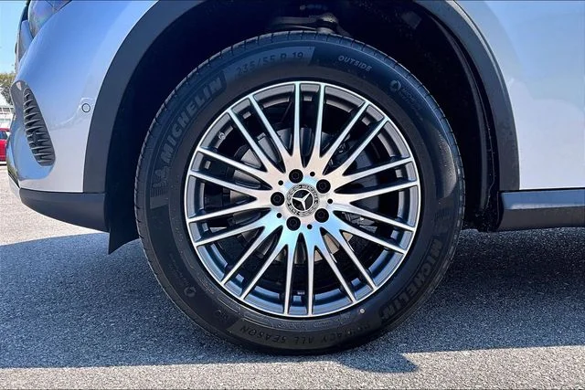 New 2026 Mercedes-Benz GLC GLC 300 4D Sport Utility