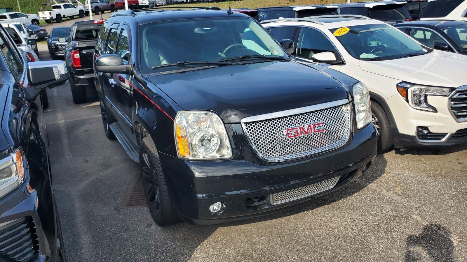 Used 2014 ONYX BLACK GMC Denali image 3