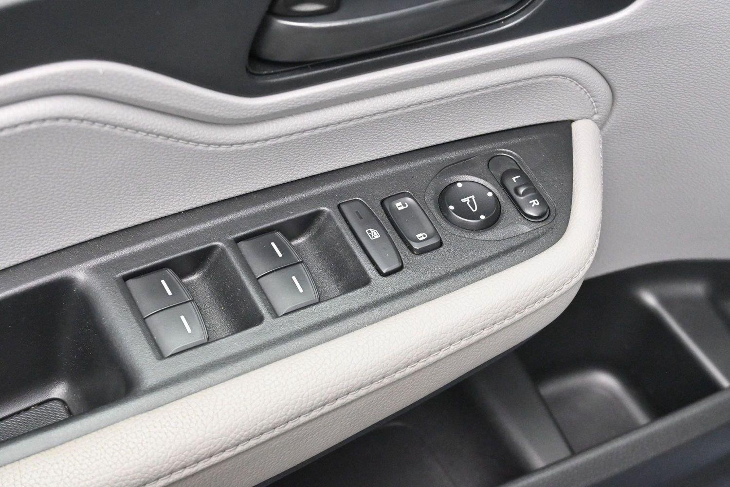 Used 2018 Blue Honda EX-L image 11