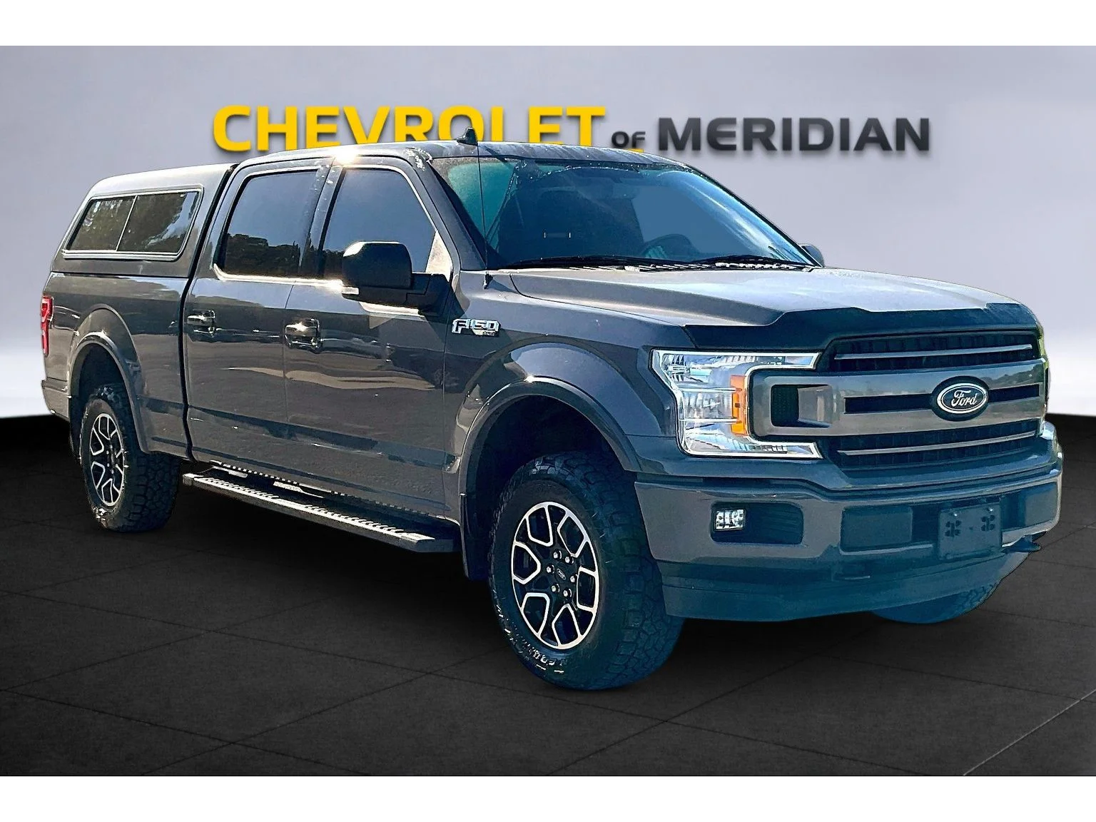 Used 2018 Gray Ford XL image 1