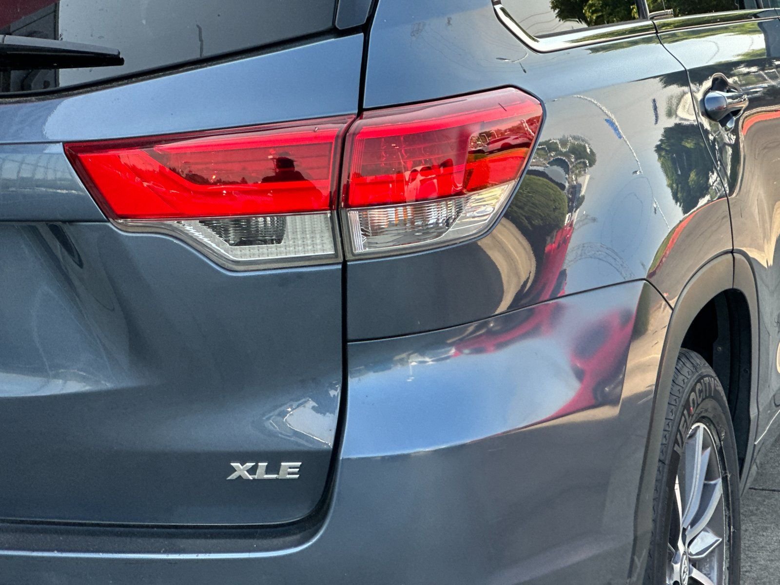 Used 2017 Shoreline Mist Toyota XLE image 25