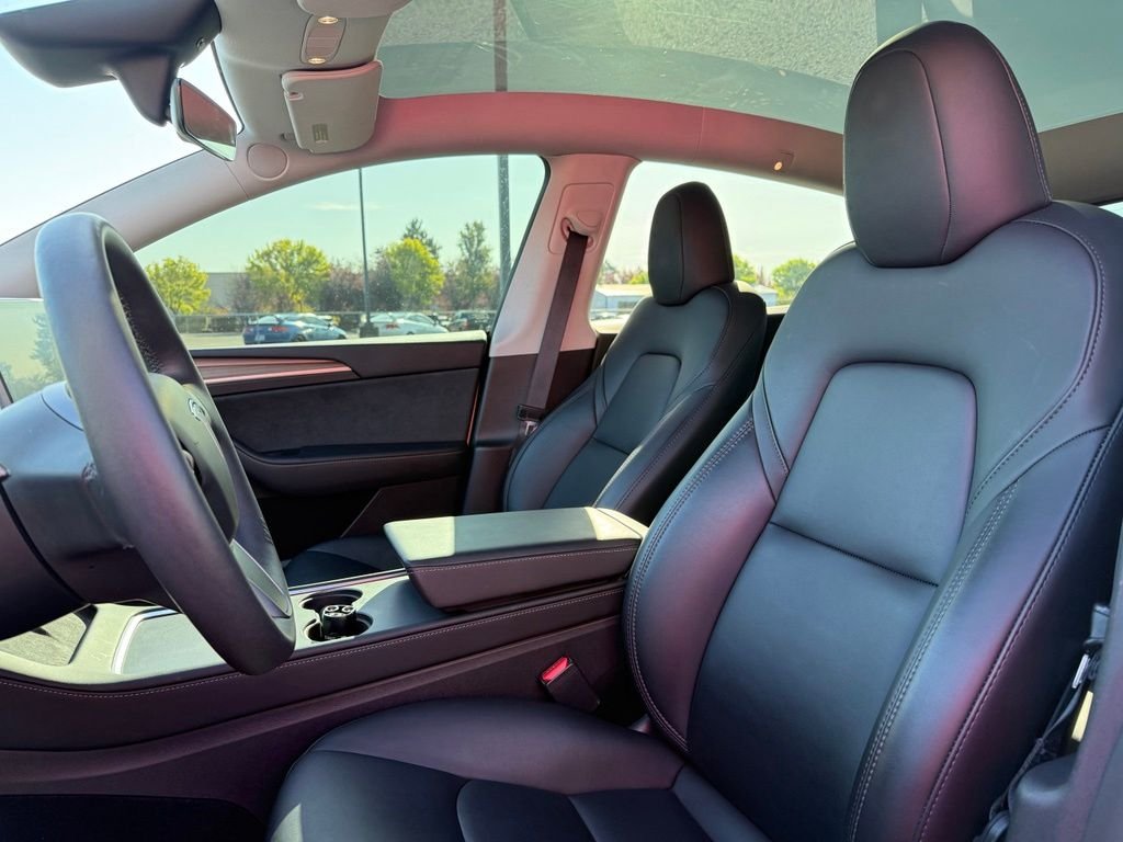 Used 2023 Pearl White Multi-Coat Tesla Performance image 9