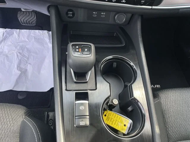 2025 Nissan Rogue SV - Photo 26