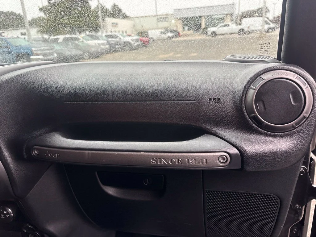 Used 2017 Gray Jeep Sport image 19
