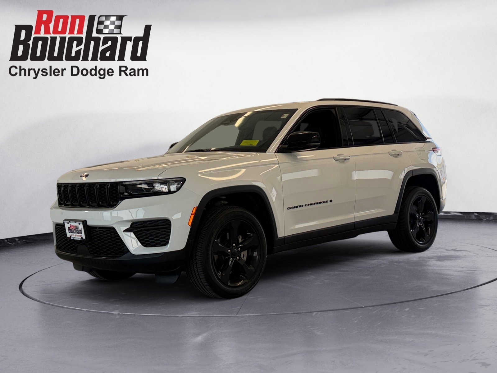 Certified Used 2023 Bright White Clearcoat Jeep Altitude image 5