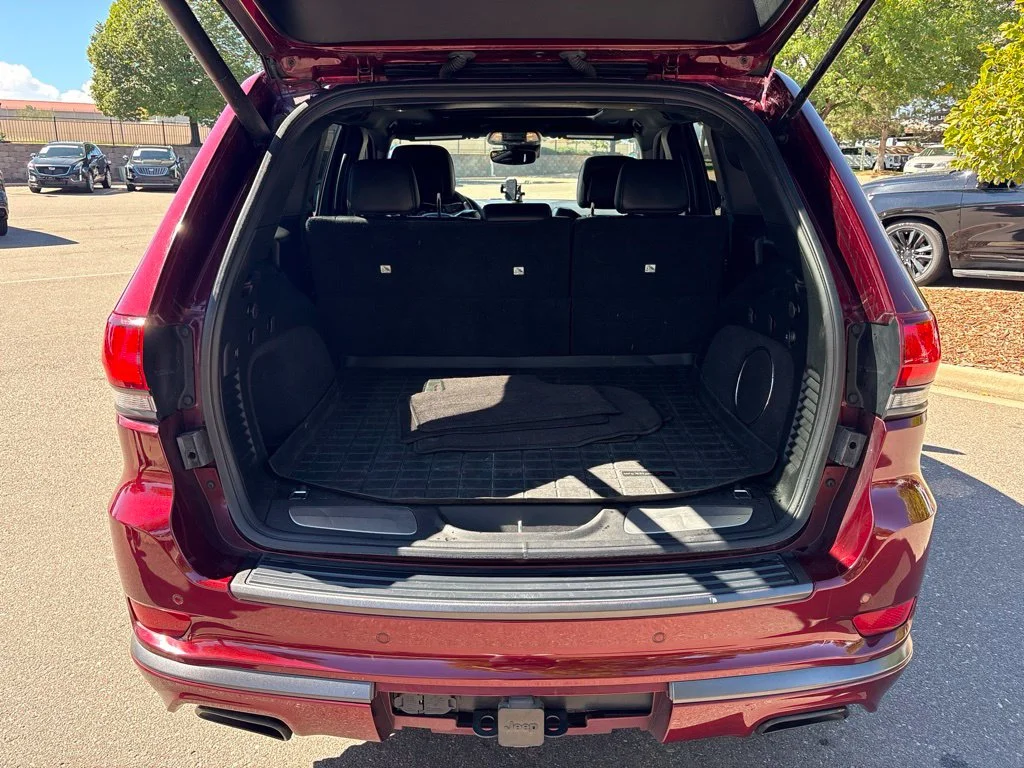 Used 2018 Red Jeep Overland image 22