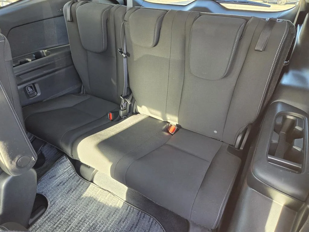 Used 2020 Silver Subaru Premium image 15