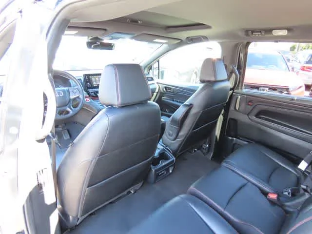 2023 Honda Odyssey SPORT - Photo 16