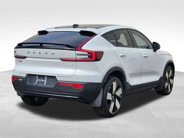 Used 2023 White Volvo Twin Plus image 8