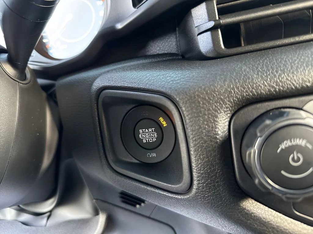 2025 Jeep Wrangler 4-Door Sport S - Photo 19
