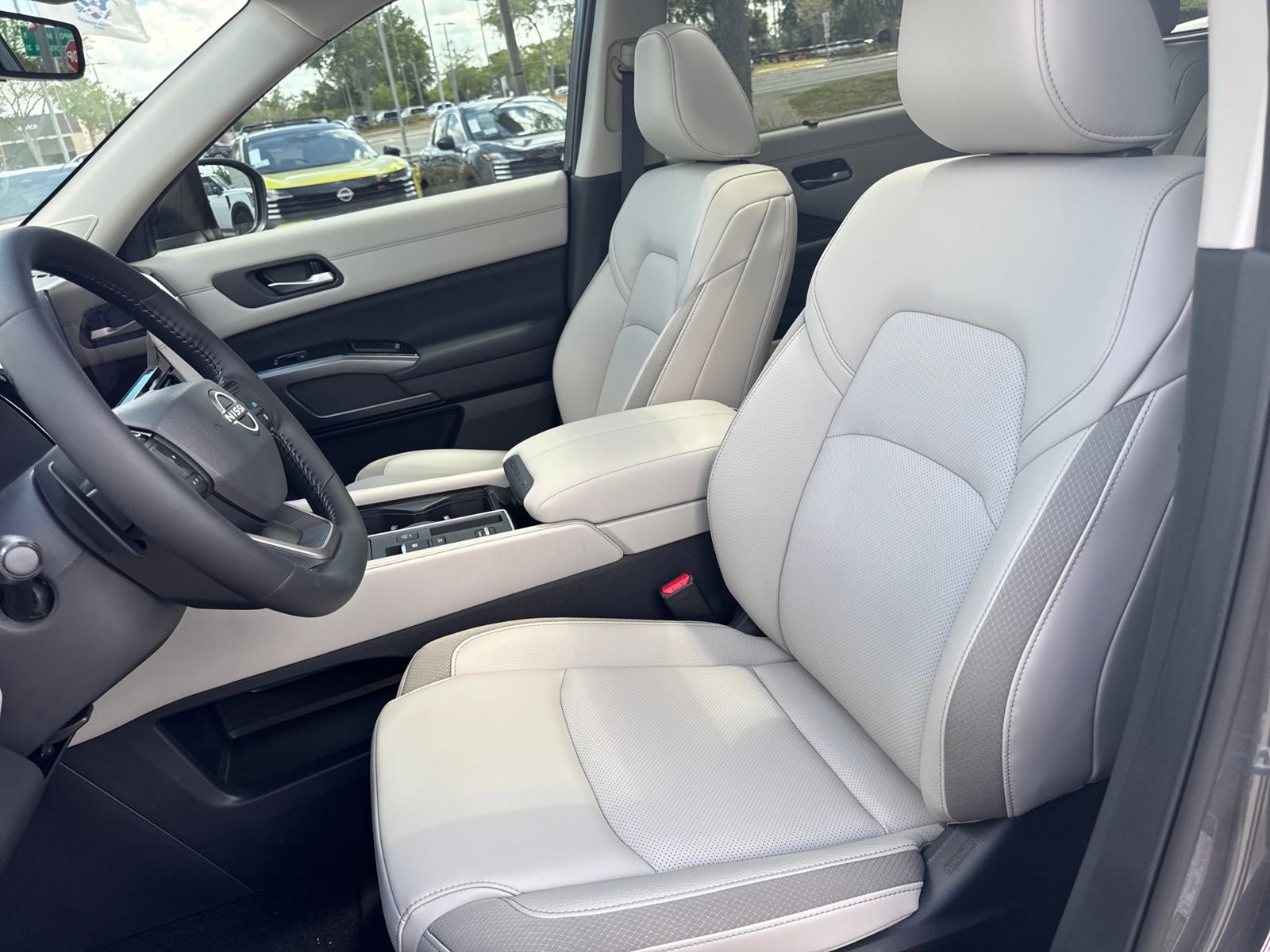 New 2026 Nissan Pathfinder SL 4D Sport Utility