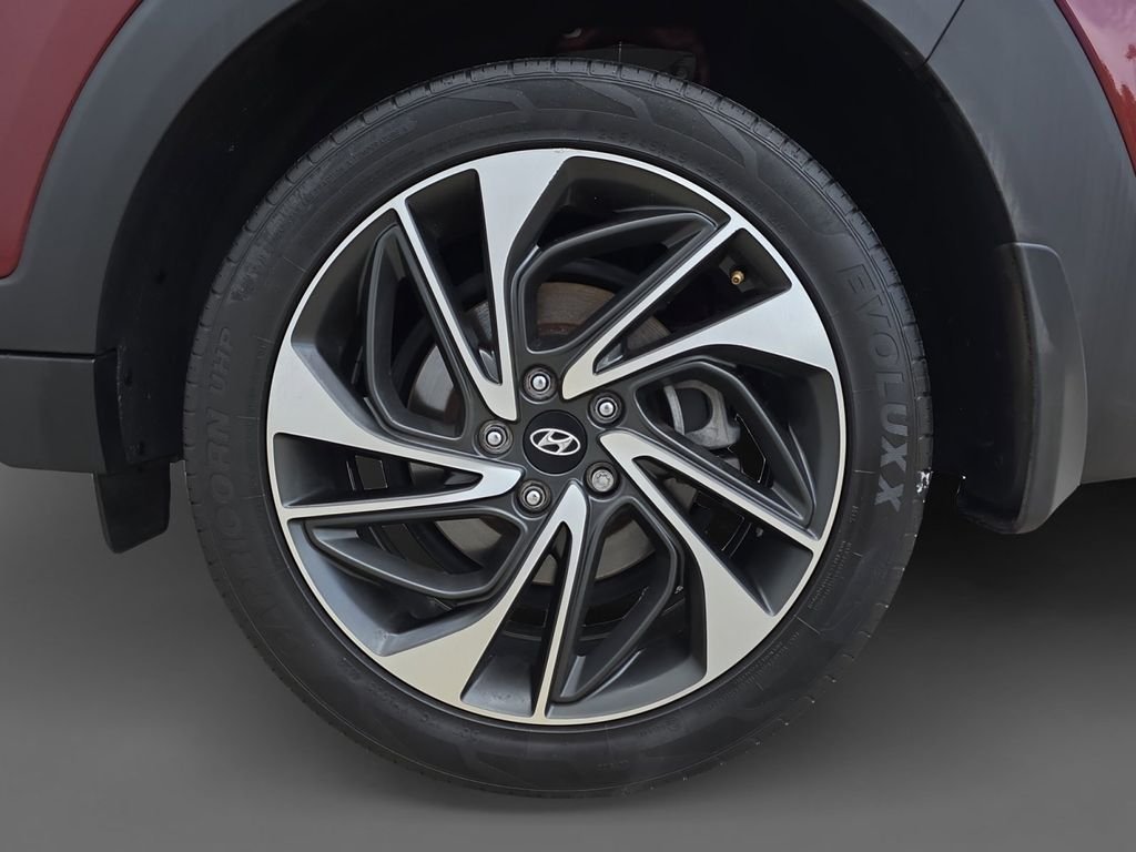 Used 2020 Red Hyundai Sport image 8