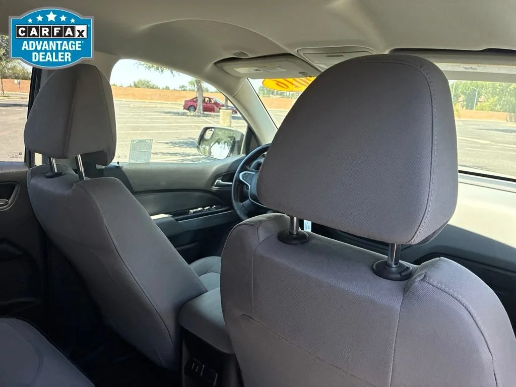 Used 2016 SILVER ICE METALLIC Chevrolet 2WD LT image 21