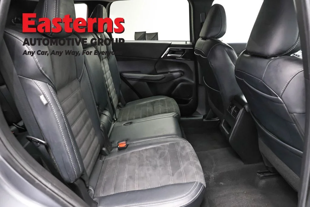 Used 2024 Gray Mitsubishi SE image 22
