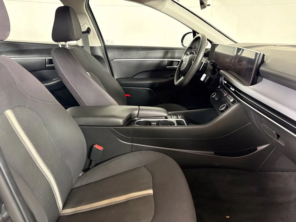 Used 2024 Gray Hyundai SEL image 14