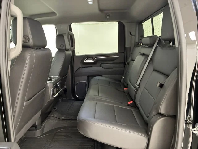 Certified Used 2025 Onyx Black GMC SLT image 18