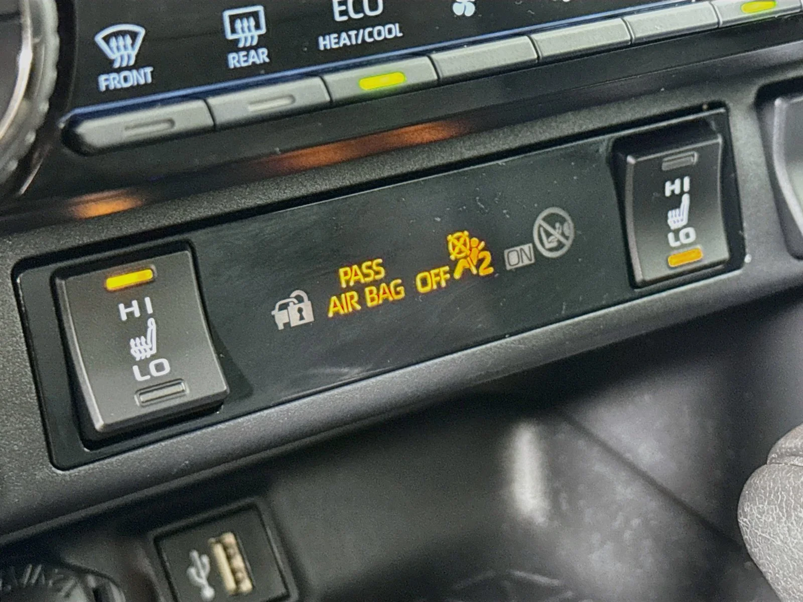 Certified Used 2024  Toyota XLE image 19
