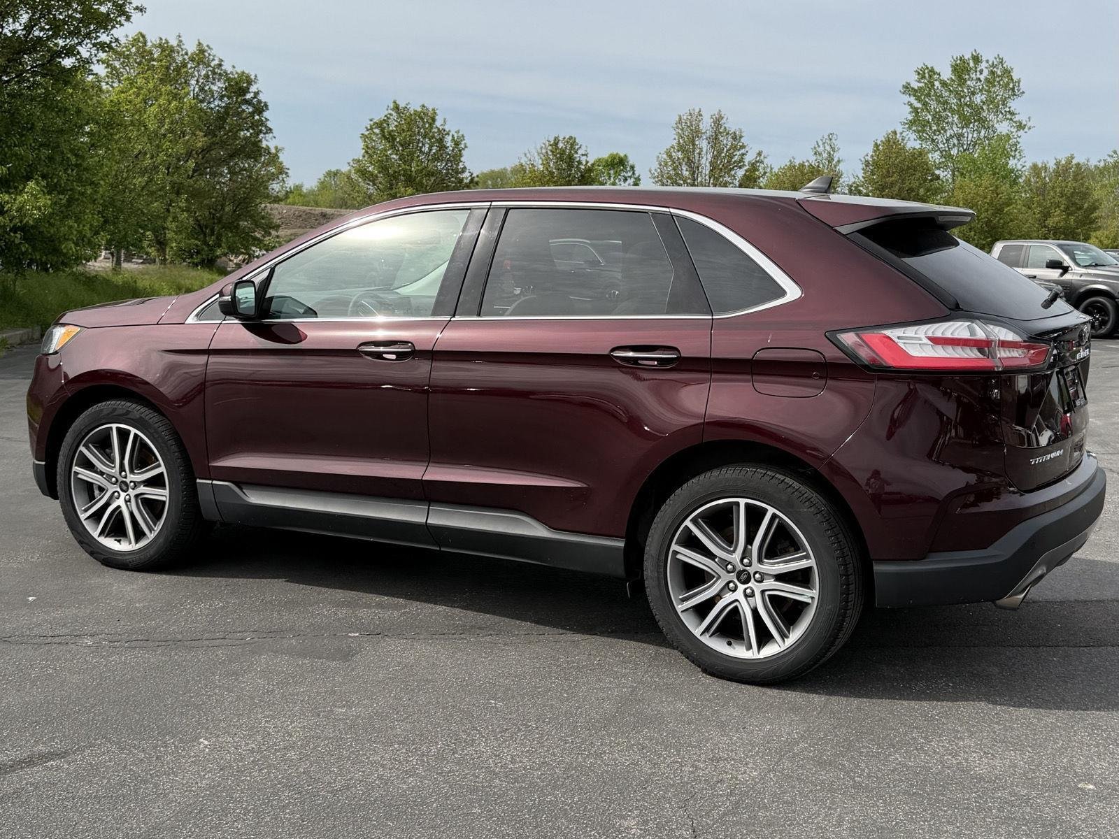 Used 2023 Burgundy Velvet Metallic Tinted Clearcoat Ford Titanium image 6