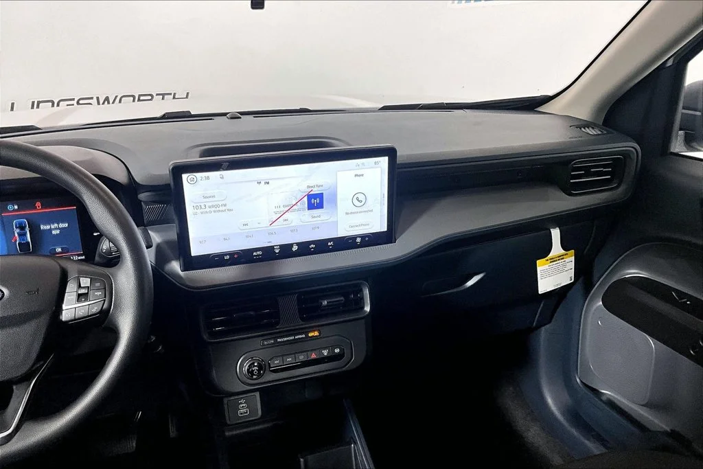 New 2026 Oxford White Ford XL image 7
