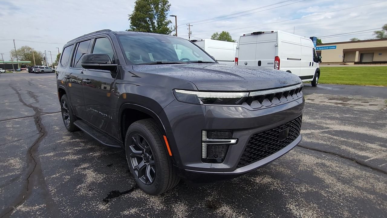 New 2026 Baltic-Gray Metallic Clear-Coat Exterior Paint Jeep Limited Altitude image 2