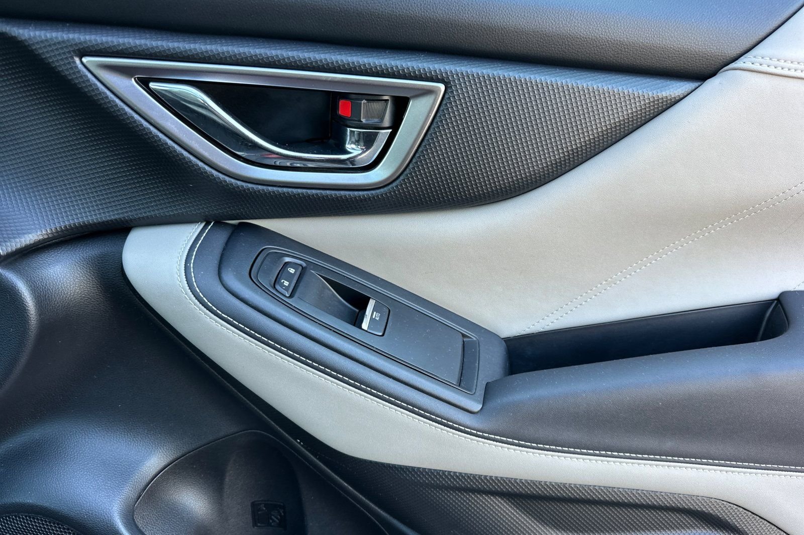 Used 2022 Red Subaru Limited image 19
