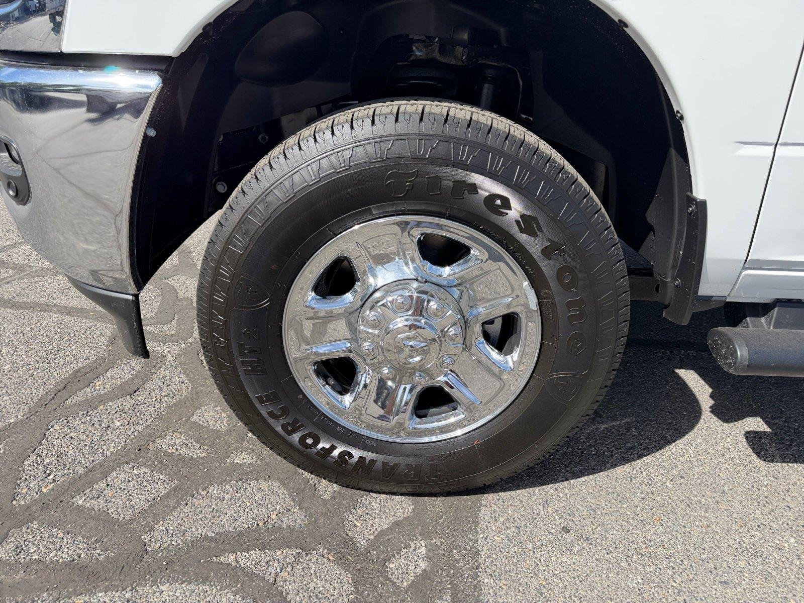 New 2027 Bright White Clear-Coat Exterior Paint RAM Tradesman image 14
