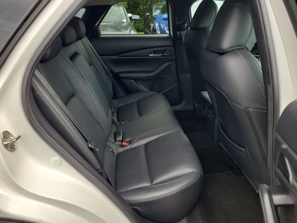 Used 2021 White Mazda Select image 11